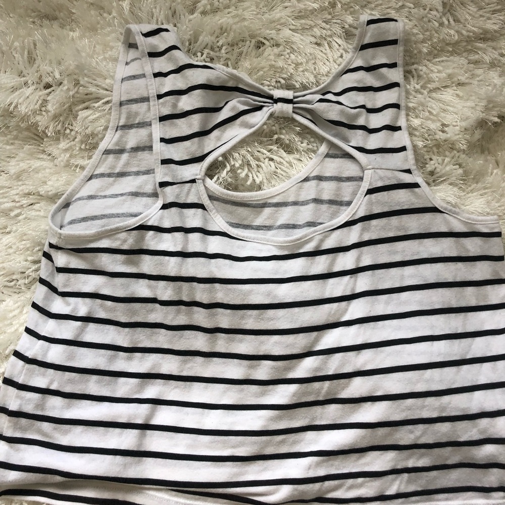 F21 bow back crop top